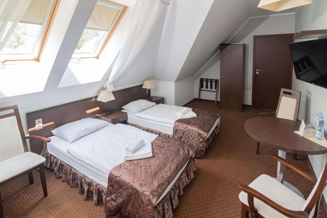 Pod Filarami Hotel